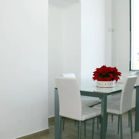 Le Mirage Boutique Ii